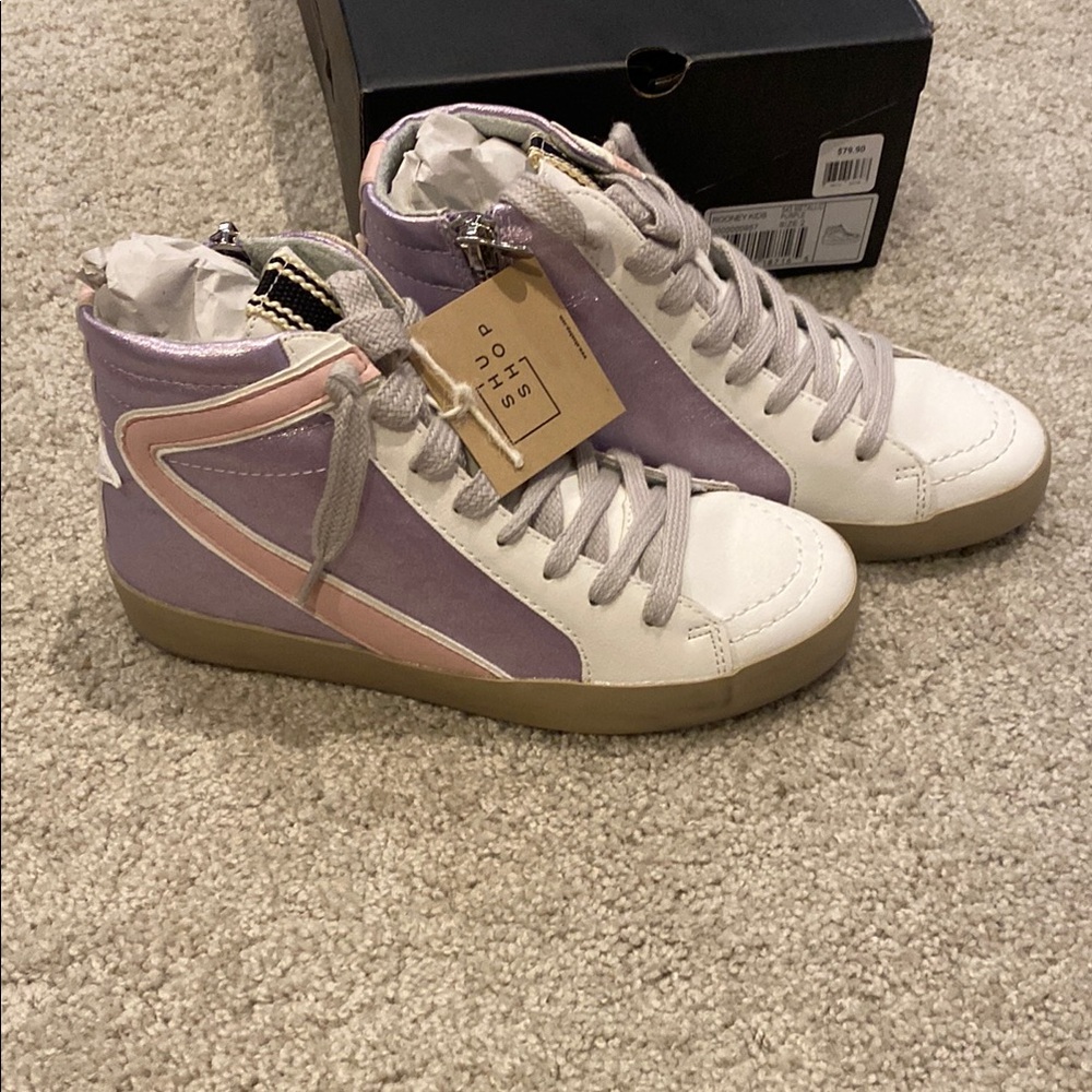 Shu Shop kids size 2 tennis shoes